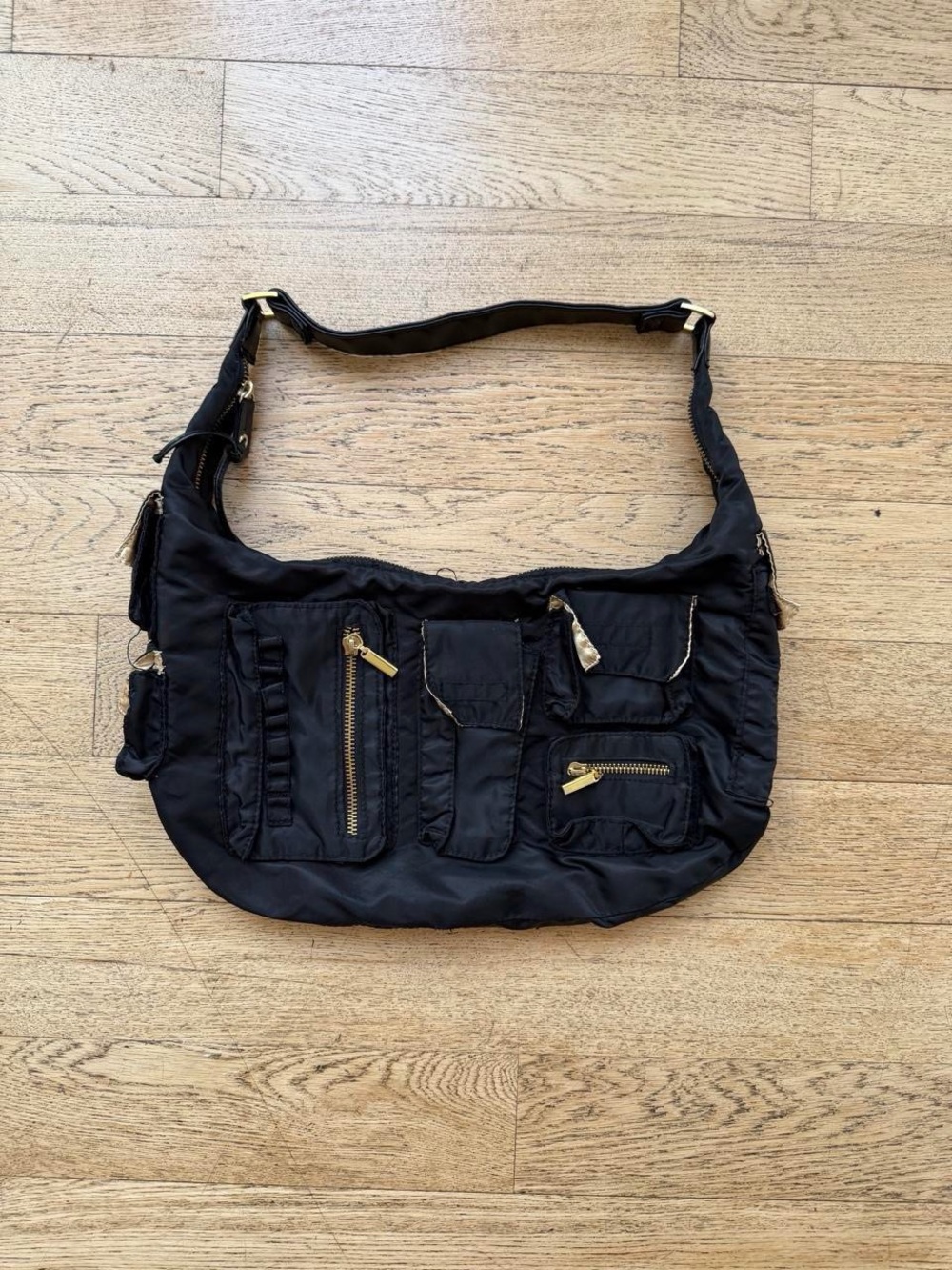 Black Women's Multi-Pocket Shoulder Bag